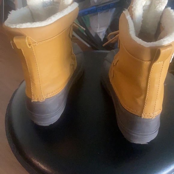 Like new kids London Fog duck boots - Picture 5 of 5